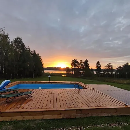 Nad Jeziorem Sunia Holiday home Swiatki