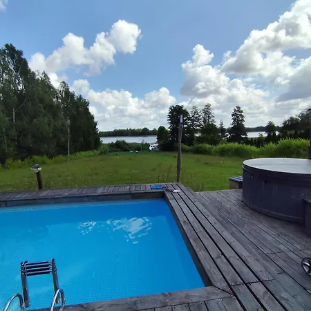 Nad Jeziorem Sunia *